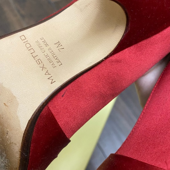 Gorgeous Red Satin Heels 👠 - Picture 7 of 13